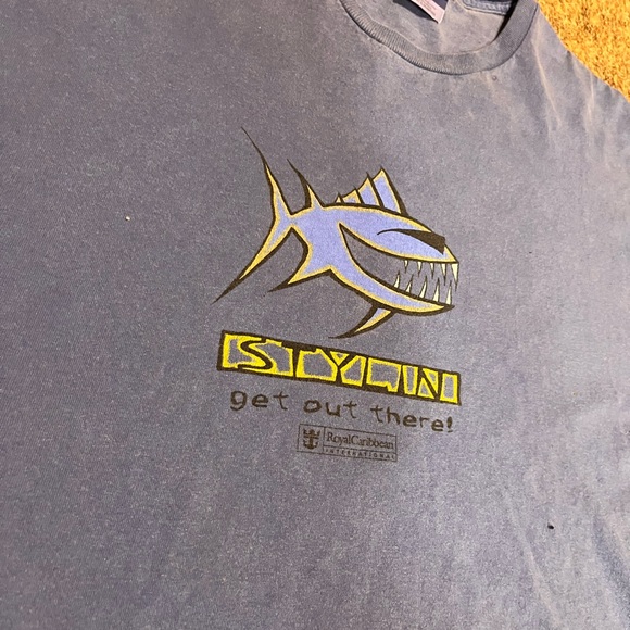 Hanes Heavy Weight Tee “Stylin Shark” - Picture 3 of 3